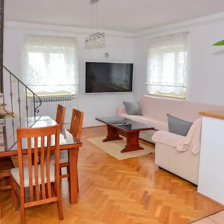 Flavija 公寓 扎达尔